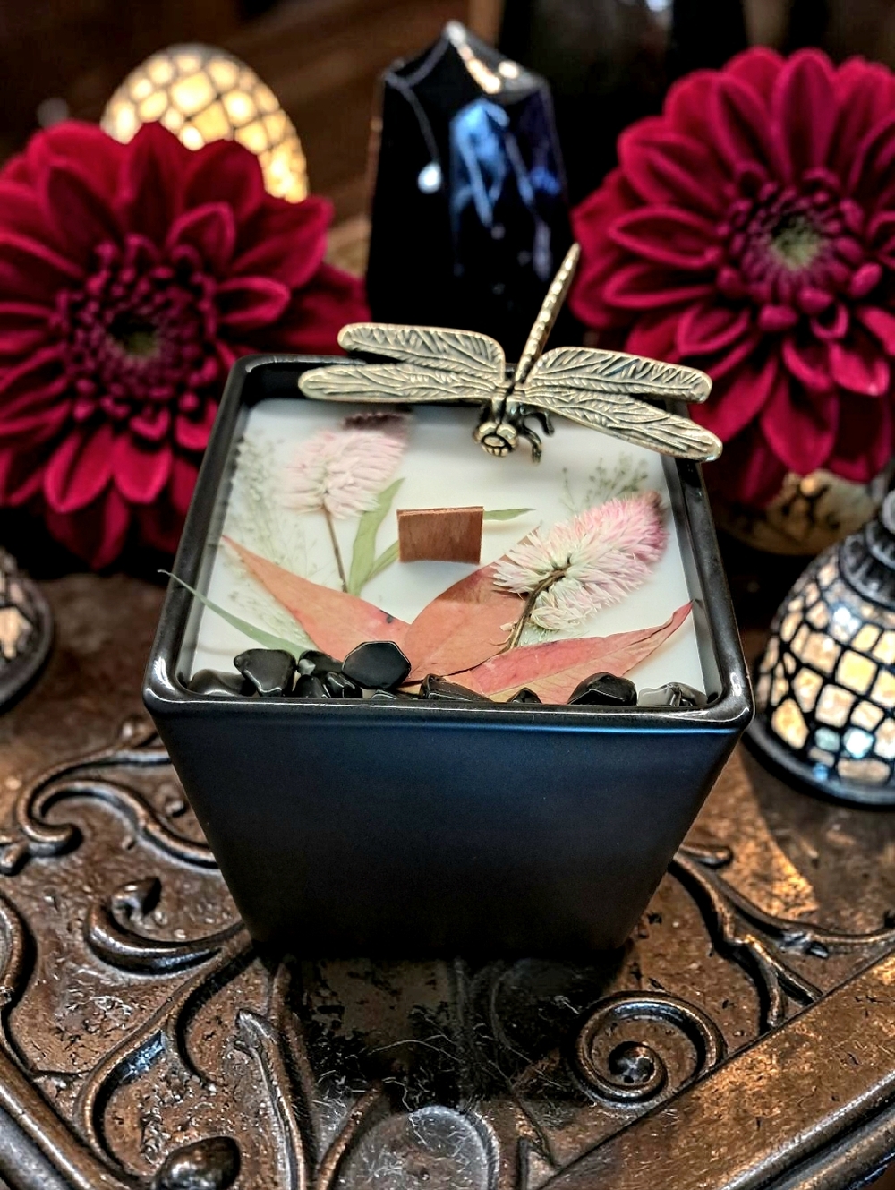 Hand Crafted , Wicked Worthy Wax, Spring visitor 9 oz candle - Picture 4 of 4